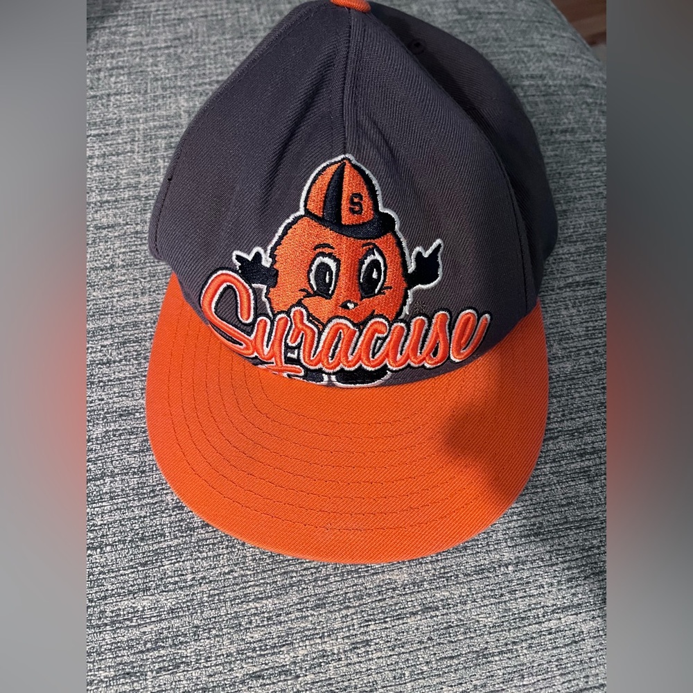 Syracuse Orangemen Otto Script Font Ncaa Top Of T… - image 1